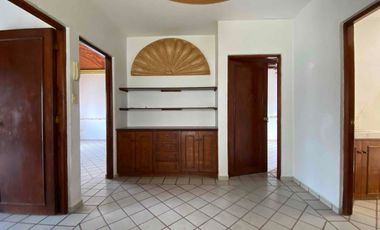 Casa en renta en cuernavaca en Fracc san Jerónimo de Ahuatepec . seguridad y alberca