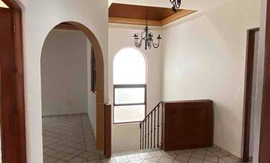 Casa en renta en cuernavaca en Fracc san Jerónimo de Ahuatepec . seguridad y alberca