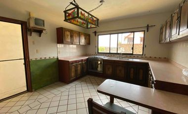 Casa en renta en cuernavaca en Fracc san Jerónimo de Ahuatepec . seguridad y alberca