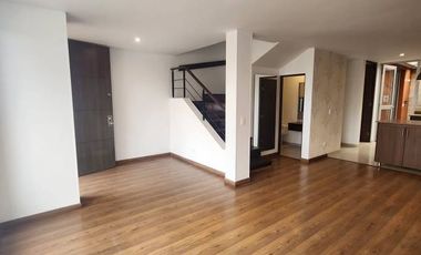 Espectacular Casa Campestre en Chía – Vivenza | 200m² | Sin HipotecaDescripción:Disfrute de la tranquilidad y el confort en esta hermosa casa exterior