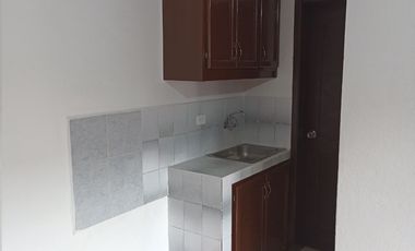 Arriendo Mini Departamento ubicado en la Vicentina Alta, Centro Norte de Quito.
