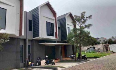 DIJUAL/DISEWAKAN TOWNHOUSE EXCLUSI DI PINGGIR JL LINGKAR UTARA BOGOR JL KH ABDULLAH BIN NUH DEPAN RUMAH SAKIT & DEKAT MIE GACOAN & McD YASMIN BOGOR