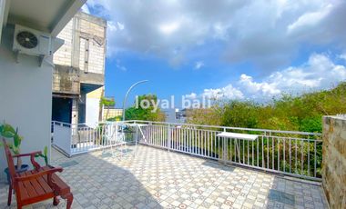 Rumah, House with Sea View in Benoa, Bali