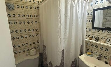 Vendo amplio y cómodo departamento en Viña del Mar, buena conectividad en los Orientes, 2 dormitorios 2 baños, 1 estacionamiento, $ 175.000.000