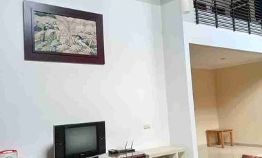 Rumah Sewa dekat Batununggal terawat 2 lantai luas dan mewah