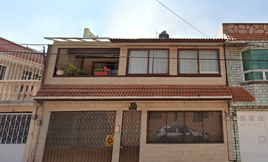 VENTA DE CASA EN COLONIA TULPETLAC ECATEPEC ESTADO DE MÉXICO