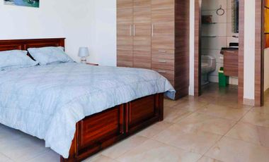 Venta de departamento en edificio arrecife, sur de Manta