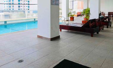 Venta de departamento en edificio arrecife, sur de Manta