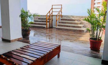 Venta de departamento en edificio arrecife, sur de Manta