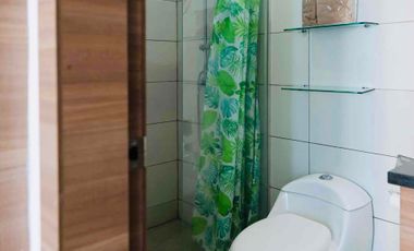 Venta de departamento en edificio arrecife, sur de Manta