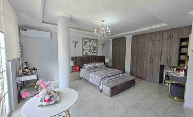 Casa de Venta en Km 4.5 vía Samborondón - Urb. Guayaquil Tenis