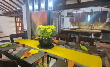 Exclusiva Casa de un Solo Piso en Sindamanoy – Privacidad  en Chía Descripción:Viva en uno de los condominios más prestigiosos y seguros de la sabana