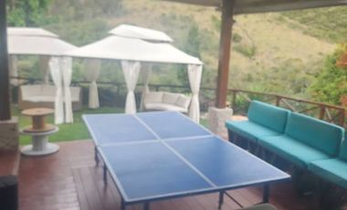 Exclusiva Casa de un Solo Piso en Sindamanoy – Privacidad  en Chía Descripción:Viva en uno de los condominios más prestigiosos y seguros de la sabana