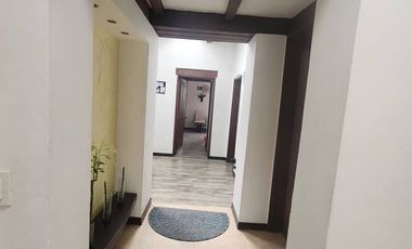 Exclusiva Casa de un Solo Piso en Sindamanoy – Privacidad  en Chía Descripción:Viva en uno de los condominios más prestigiosos y seguros de la sabana