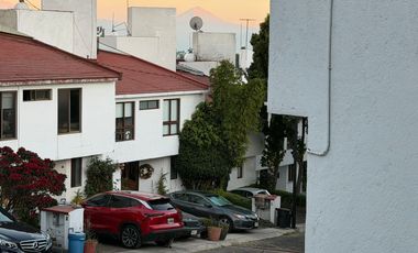 CASA EN VENTA AV CENTENARIO 2698 JARDIN CTO SERVICIO EN PRIVADA SEGURIDAD 3 RECAMARAS