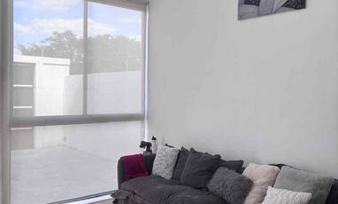 Casa en venta de 3 habitaciones en Floresta Residencial equipada