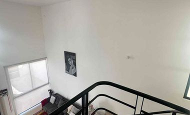Casa en venta de 3 habitaciones en Floresta Residencial equipada