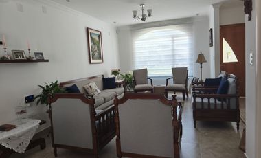 CASA EN VENTA DENTRO DE CONJUNTO EN LA PRIMAVERA