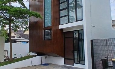 Rumah modern minimalis Baru siap huni di Antapani Bandung