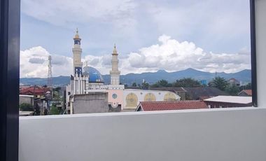 Rumah modern minimalis Baru siap huni di Antapani Bandung