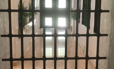 RESIDENCIA EN RENTA FRENTE AL LAGO Y FAIRWAY EN BALVANERA GOLF POLO COUNTRY CLUB