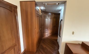 ALQUILER DE CASA AMOBLADA EN URBANIZACION SECTOR MIRAVALLE