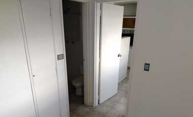 Venta Apartamento amplio tipo casa 2do Piso en Conquistadores cerca al Pueblito Paisa