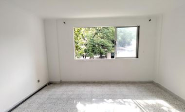 Venta Apartamento amplio tipo casa 2do Piso en Conquistadores cerca al Pueblito Paisa