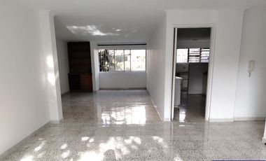 Venta Apartamento amplio tipo casa 2do Piso en Conquistadores cerca al Pueblito Paisa