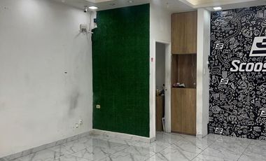 Local Comercial de alquiler  Garzota (junto a Supermaxi y frente a Fybeca)