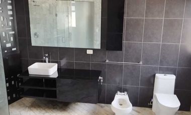 EXCLUSIVA PROPIEDAD DE LUJO EN CAMINO REAL A ZAVALETA