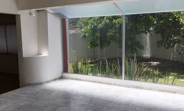 EXCLUSIVA PROPIEDAD DE LUJO EN CAMINO REAL A ZAVALETA