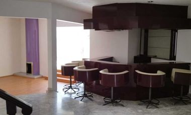 EXCLUSIVA PROPIEDAD DE LUJO EN CAMINO REAL A ZAVALETA