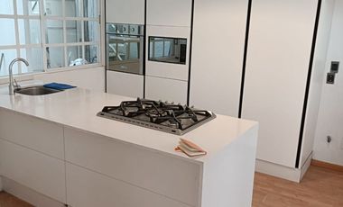 CASA EN VENTA EN BOSQUES DE LA HERRADURA, VISTA ARBOLADA 5 HABITACIONES 5.1 BAÑOS TERRAZA LUZ NATURAL