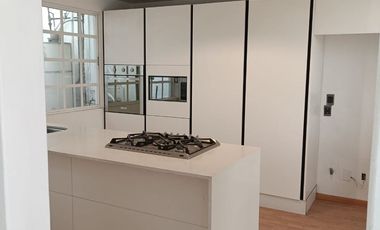 CASA EN VENTA EN BOSQUES DE LA HERRADURA, VISTA ARBOLADA 5 HABITACIONES 5.1 BAÑOS TERRAZA LUZ NATURAL