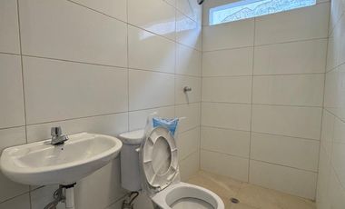 En alquiler local comercial en alborada 6ta etapa.