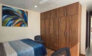 CASA EN VENTA PRIVADA MEXICALZINGO A 8 min GALERIAS METEPEC CON ROOF GARDEN CON 4 RECÁMARAS