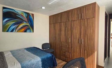 CASA EN VENTA PRIVADA MEXICALZINGO A 8 min GALERIAS METEPEC CON ROOF GARDEN CON 4 RECÁMARAS