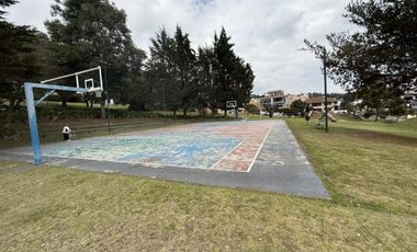 VENTA DE CASA POR SECTOR MIRAVALLE