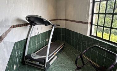 VENTA DE CASA POR SECTOR MIRAVALLE