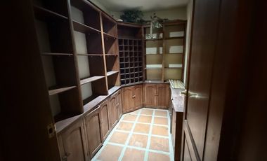 VENTA DE CASA POR SECTOR MIRAVALLE