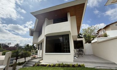 VENTA DE CASA POR SECTOR MIRAVALLE