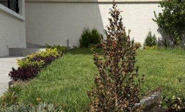 VENTA DE CASA POR SECTOR MIRAVALLE