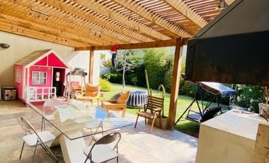 VENTA CASA MEDITERRÁNEA EN CONDOMINIO – GRAN TERRENO – NO PERIMETRAL - PIEDRA ROJA – 4D (2 EN SUITE) + PIEZA SERVICIO + TERRAZA TECHADA + QUINCHO