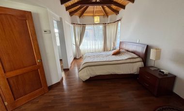 CASA EN VENTA SECTOR SANTA LUCÍA 4 DORMITORIOS