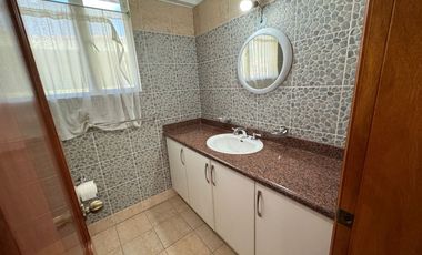 CASA EN VENTA SECTOR SANTA LUCÍA 4 DORMITORIOS