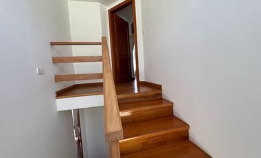 CASA EN VENTA SECTOR SANTA LUCÍA 4 DORMITORIOS