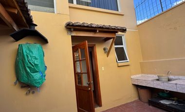 CASA EN VENTA SECTOR SANTA LUCÍA 4 DORMITORIOS