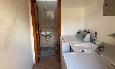 CASA EN VENTA SECTOR SANTA LUCÍA 4 DORMITORIOS