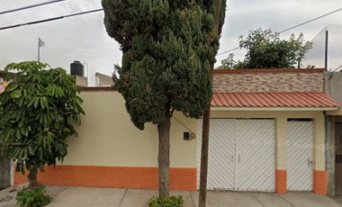 🏡 ¡Casa en Venta en Colonia Avandaro Valle de Chalco con Certeza Jurídica garantizada!